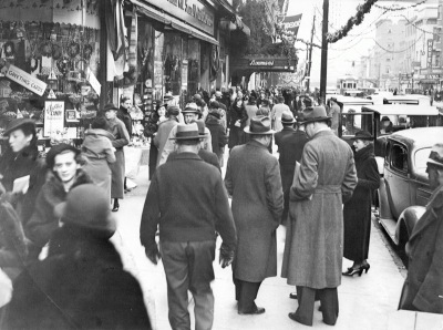 Market Street Shoppers, 1930's