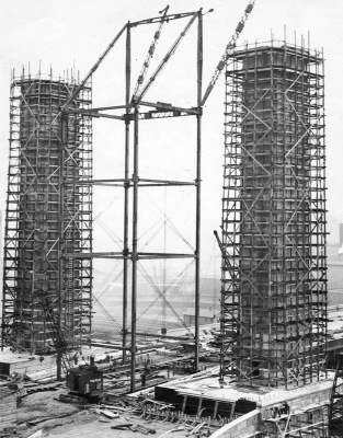 Construction of State Street Bridge Pylons, c1928