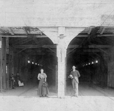 Camelback Bridge Entrance